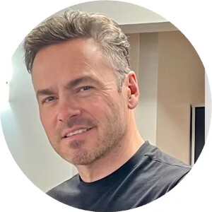 Portrait of Daniel, Salon Leadership & Master Hairstylist at Cabello Salon + Co.